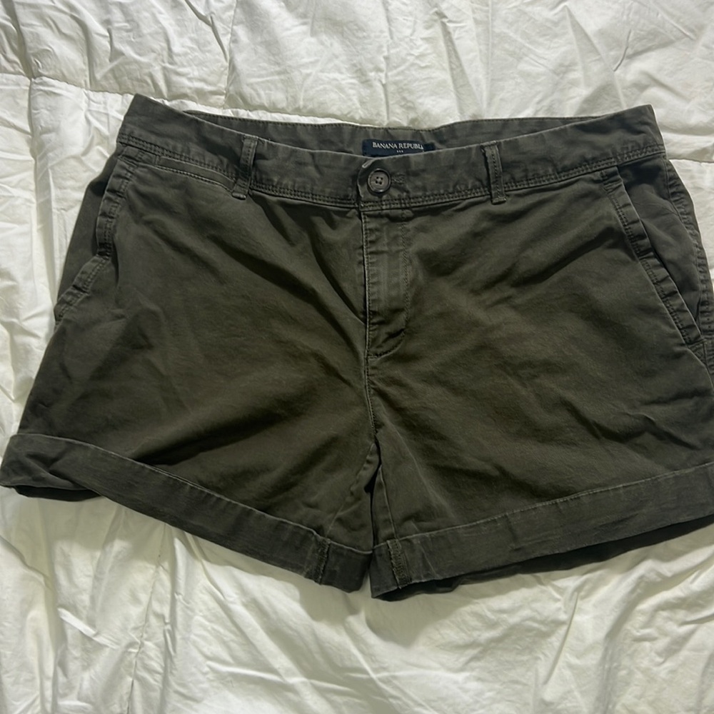 10 shorts Banana Republic